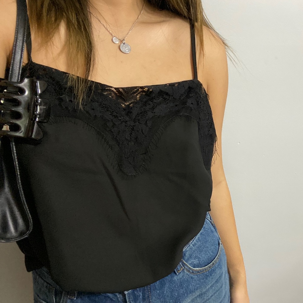 Lace tank - Picture 2 of 3